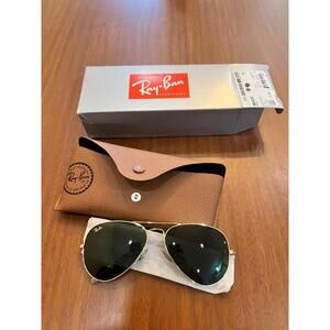 Ray-Ban RB3025 Aviator Sunglasses – Brand New in Box